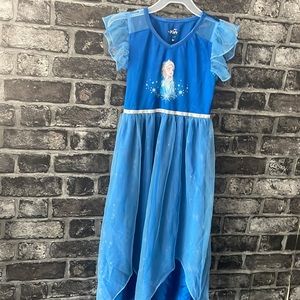 Pair of Girls Frozen Elsa nightgown size M